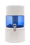 Aqualine waterfilter voor op het aanrecht, met keramisch filter, meerstappenfilter en kraantje om het gefilterde water te tappen.